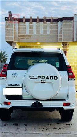 تۆیۆتا لاندكروزر پرادۆ